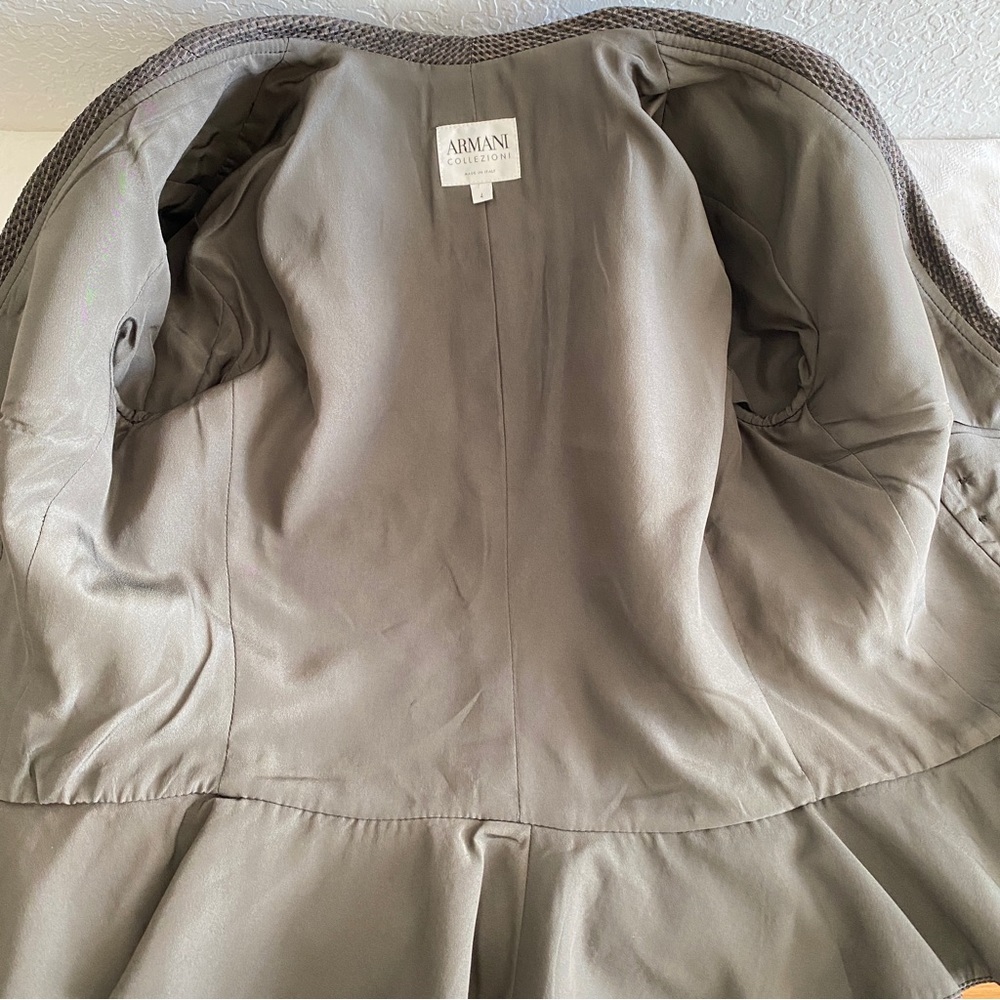 Armani collection asymmetrical brown blazer - Picture 10 of 11